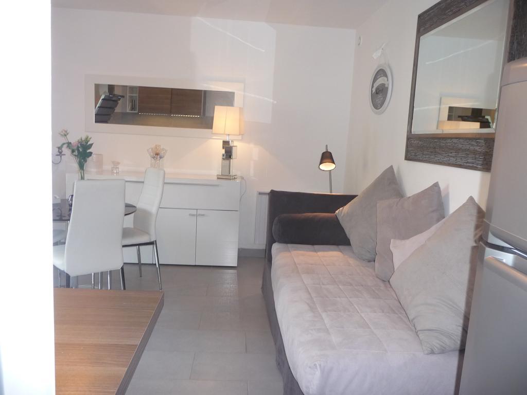 Liyaroyce Apartment Cavalaire-sur-Mer Ngoại thất bức ảnh